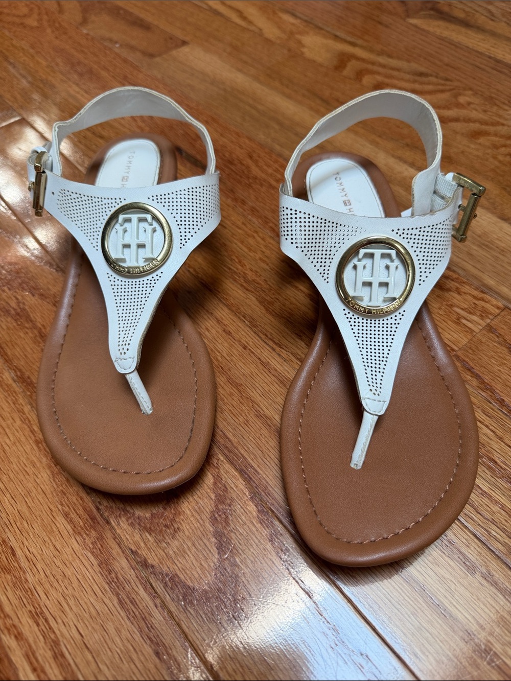 Tommy Hilfiger White Leather T-strap Sandals with Gold Emblem